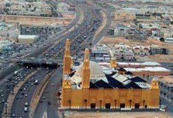"وزارة الخارجية السعودية" تسمح للعمّال المقيمين باستقدام زوجاتهم دون التقيد بالمهنة