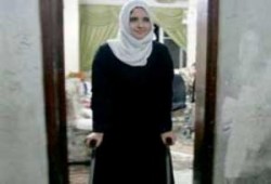 جميلة غزة "تسير" نحو حلمها.. بعكازين