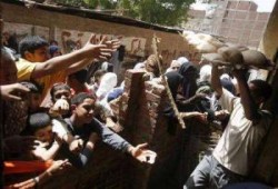 مصريون يتهمون ليبيا بقتل 14 من ابنائهم على الحدود مع مصر