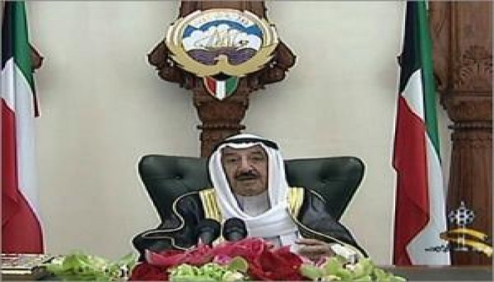 أمير الكويت يحذر من الفتنة
