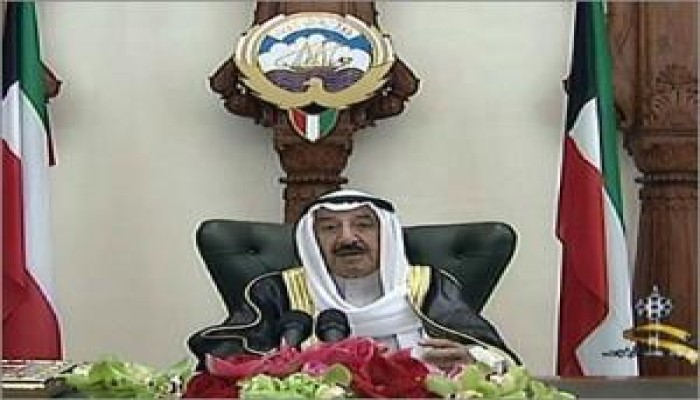 أمير الكويت يحذر من الفتنة