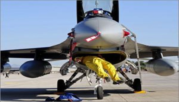 مصر تشتري 24 مقاتلة إف16 بـ 3,2مليار من أمريكا