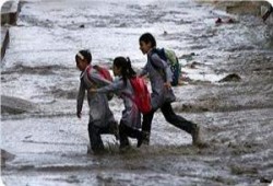 الاحتلال يفتح سد وادي غزة بشكلٍ مفاجئٍ ويغرق عشرات المنازل شمال شرق القطاع