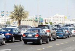 جرائم القتل تصل إلى السعودية : عامل مصرى يقتل 2 من أصدقائه بأحد شوارع جدة