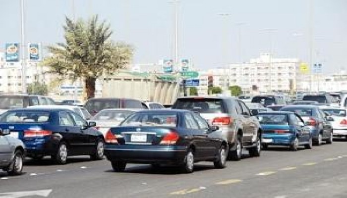 جرائم القتل تصل إلى السعودية : عامل مصرى يقتل 2 من أصدقائه بأحد شوارع جدة