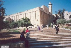 إضراب في بيت لحم احتجاجًا على ضمِّ الحرم الإبراهيمي إلى قائمة المواقع التراثية اليهودية