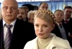 أوكرانيا : سحب الثقة من حكومة تيموشينكو