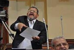 بيومي لـ"عائشة": حينما تفشلين في مساندة العمال لا تلومي من يساندهم