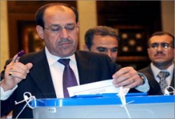 المالكي يتصدر ويحذر من العنف