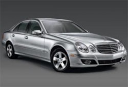 مرسيدس تدفع رشاوى لمسؤولين في 22 بلدا من بينها مصر