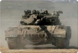 الاحتلال يفتح نيران أسلحته تجاه منازل المواطنين