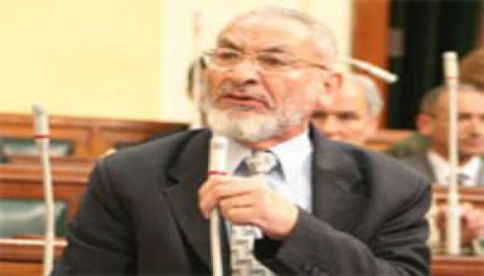 لبن يحذر الداخلية من التطاول على نساء الإخوان