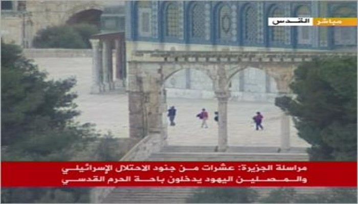 حفل راقص وسط حراسة الأمن فى دار العلوم للتشويش على معرض الأقصى
