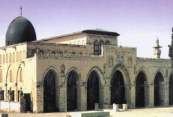 تأكيداً للانتهاكات الصهيونية .. مخطط لبناء كنيس جديد بجوار الأقصى