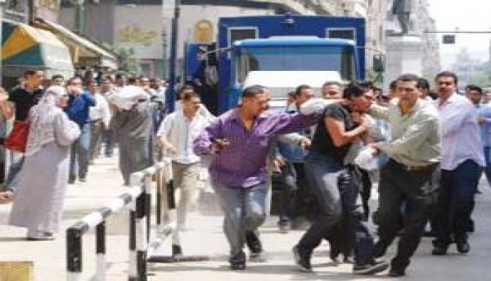 السحل وسط القاهرة .. بقلم : فراج إسماعيل