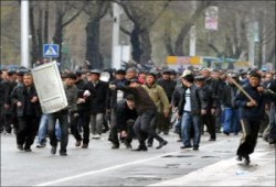 درس قرغيزي للشعوب العربية .. عبد الباري عطوان