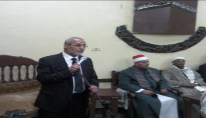 المرشد العام  يشارك فى عزاء المسئول الإداري السابق للغربية (مصور)