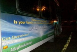 إعلانات على حافلات أمريكية تدعو المسلمين لتغيير دينهم