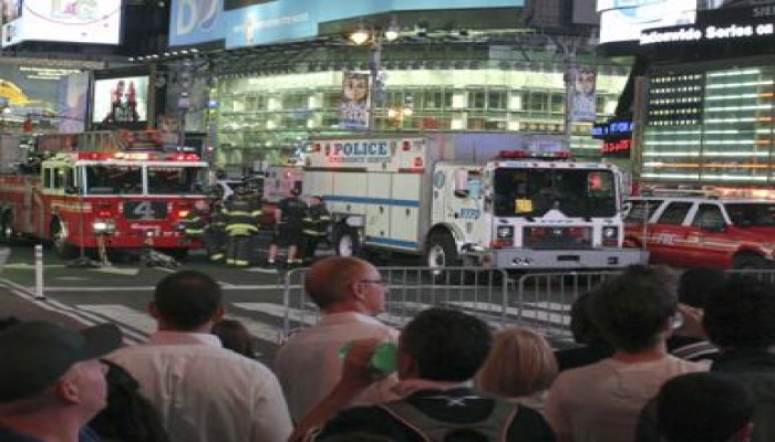 شرطة نيويورك تبطل مفعول سيارة ملغومة في تايمز سكوير