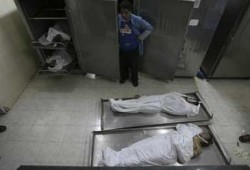 نائب يستنكر قتل وإصابة فلسطينين داخل نفق بالغاز السام