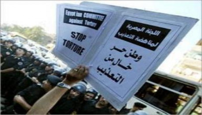 اخلاء سبيل الحسيني بعد احتجازه بتهمةالإسلام هو الحل ورئيس المباحث يجرد أنصاره من ملابسهم