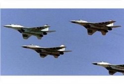 طائرات الاحتلال تشن 4 غارات على غزة
