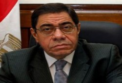 بلاغ للنائب العام يطالب باعتقال نتنياهو وباراك باعتبارهما مجرمي حرب