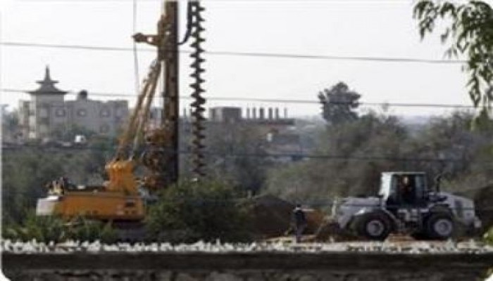 بعد إختراقه : أنباء عن إلغاء أمريكا  تمويل الجدار الفولاذي العنصري وسحب المهندسين من مصر