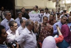 عدم اختصاص (الأمور المستعجلة) فى نظر دعوى الحراسة على نقابة الصيادلة