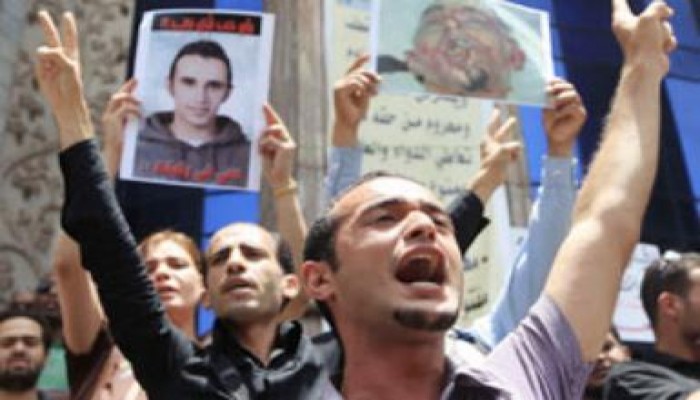 هيومن رايتس: ضرب المتظاهرين فى مصر خروج عن القانون والجارديان نظام الطوارئ ينهار