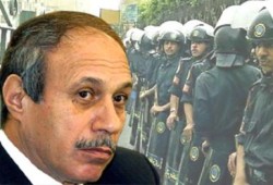 نافذة مصر تجري حواراً مصوراً مع نصر السيد يكشف فيه عن تعريته وتهديده بزوجته وبناته