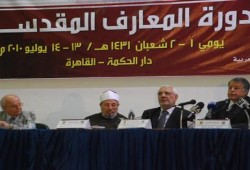 القرضاوي : زيارة القدس بتأشيرة إسرائيلية «عار وحرام»