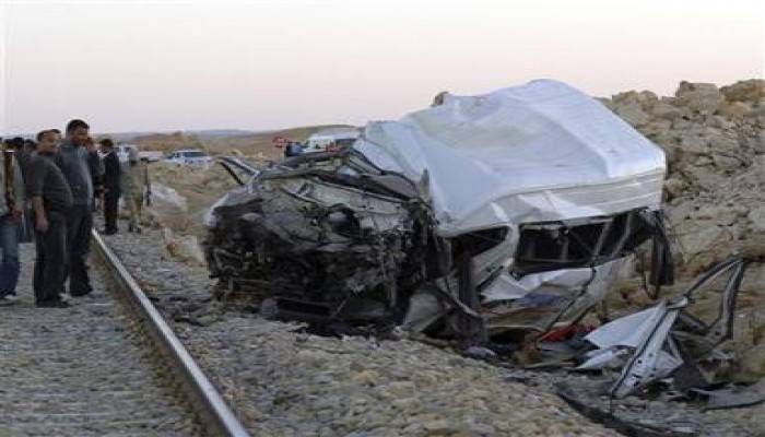 18 قتيلا و46 جريحا فى يوم دام للمرور بمصر