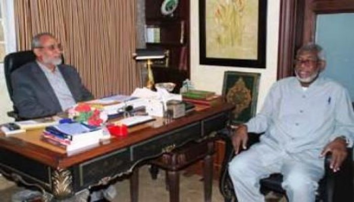 فضيلة المرشد العام يستقبل المراقب العام لإخوان السودان ، ويدعو الإخوان للدعاء للشيخ تعيلب