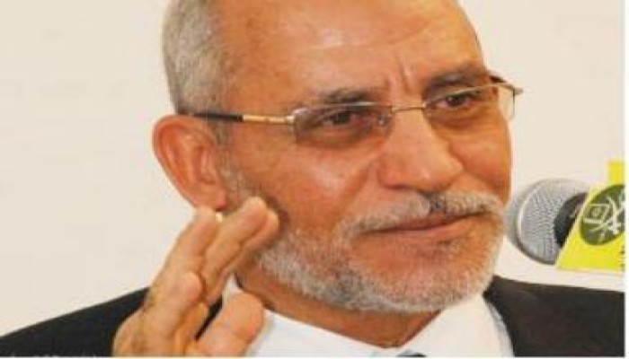 فضيلة المرشد العام أدّى مناسك العمرة هو وأسرته