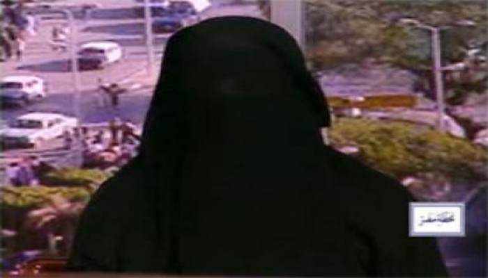 سيدة  تتهم الشرطة باغتصابها وسرقتها فى بوكس بأحد الأكمنة على طريق المنصورة