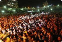 طيور الجنة يحطون على غزة و 40 ألف فلسطيني يستقبلونهم ( ملف مصور)