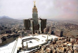 عقارب ساعة مكة ـ الأكبر فى العالم ـ بدأت الدوران (مصور)