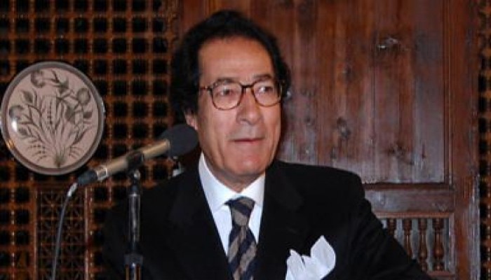 حسني  صلاة الظهر تسببت فى سرقة الزهرة ومسئول يؤكد تعطل أجهزة الإنذار منذأعوام