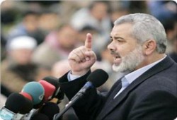 هنية: المفاوضات عبثية ولا غطاء شعبي لها