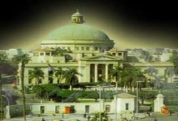 أساتذة جامعات مصر : دكتوراه السيدة الأولى "تملق للسلطة"