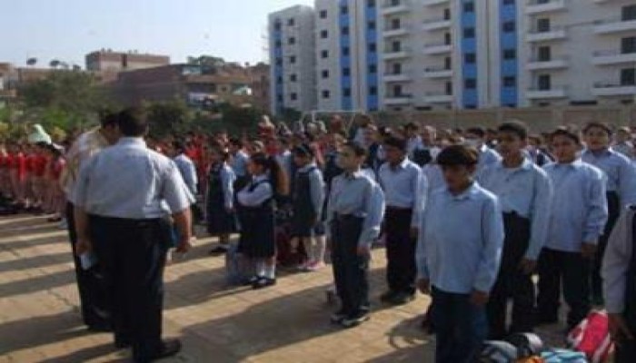 هبوط أرضى بفناء مدرسة بسوهاج عقب انتهاء اليوم الدراسي