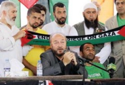 «شريان الحياة 5»: تستهجن القرار المصري بمنع 17 متضامنًا من دخول اراضيها