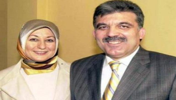 الجيش التركي يقاطع إحتفالاً رسمياً بسبب حجاب زوجة جل وأردوغان يعلن عن إطلاق قمر تجسس تركي