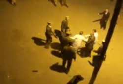 شرطة إمبراطور التزوير (أحمد عز) يمزقون جماهير سرس  الليان (فيديو)