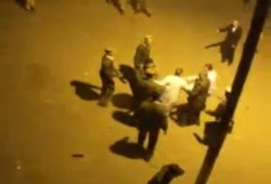 شرطة إمبراطور التزوير (أحمد عز) يمزقون جماهير سرس  الليان (فيديو)