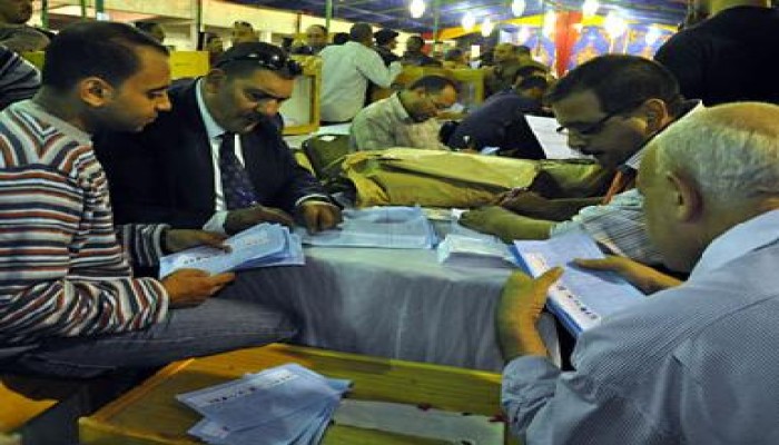 الصحافة الألمانية : التحالف الخطر بين (القاهرة وواشنطن وتل أبيب) لا يسمح بسقوط مبارك