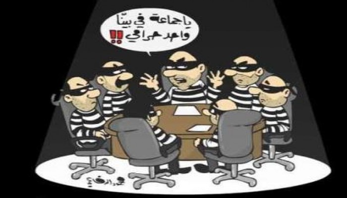 العثور على 4 خزن فى كهرباء جنوب الدلتا بالمحلة مفتوحة على مصراعيها .
