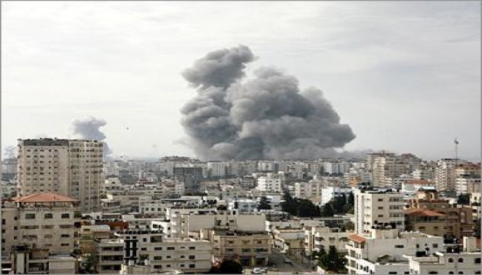 عامين على محرقة غزة: 334 شهيداً و5000 الآف جريح حصيلة اليوم الأول للمجزرة