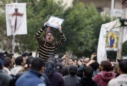 الأسقف العام للكنائس القبطية تحدث عن هجوم محتمل ضد أقباط الإسكندرية قبل تفجيرالقديسين